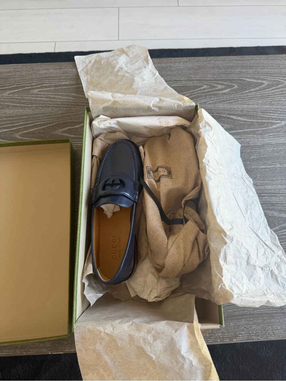 Gucci elegant blue